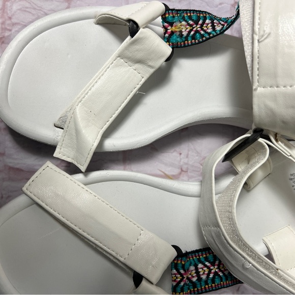 White Strappy Sandals with Silver Buckles and Flat Sole - Picture 6 of 6